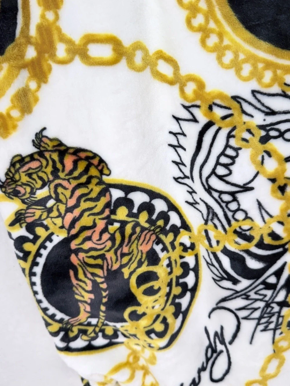 Ed Hardy Tiger Gold Chain Print Oversized Plush Throw Blanket 60x70 New